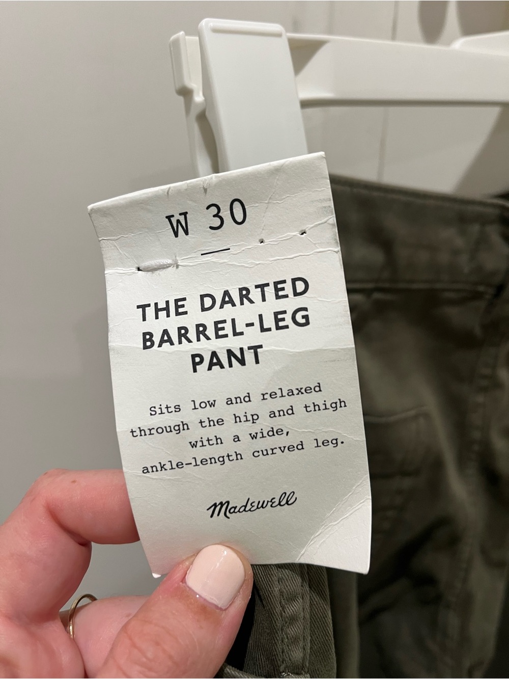 NWT Madewell darted barrel leg utility pant in faded ivy green - Picture 5 of 8